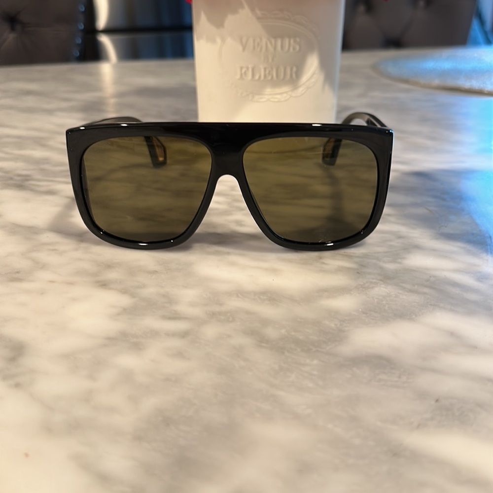 Oversized Gucci Sunglasses